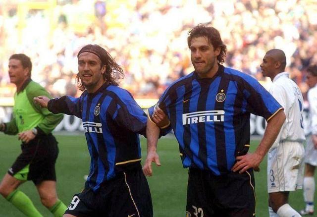 球迷：对方防他像空气一样（球迷：对手防他形同虚设）