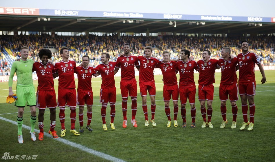 🙄经纪人 ：03年运作C罗350万欧加盟切尔西遭拒绝（经纪人透露：2003年曾以350万欧促成C罗投切尔西，遭拒）