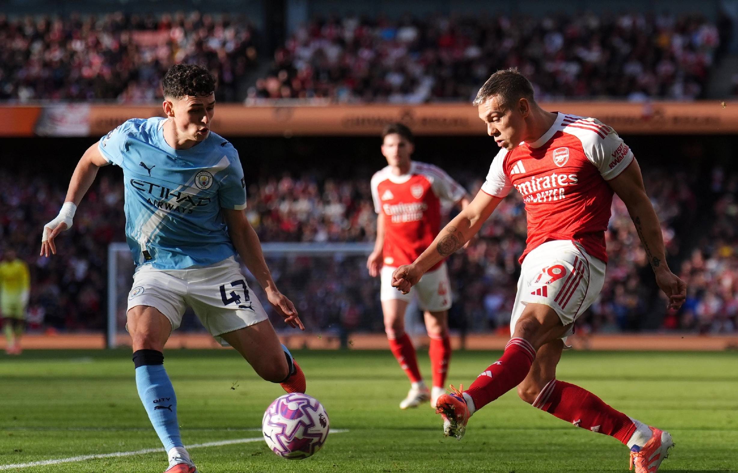 卡拉布里亚：去希腊后米兰的比赛我每场都看，一场都没落下（卡拉布里亚：赴希腊后米兰比赛我场场追看，一场没错过）