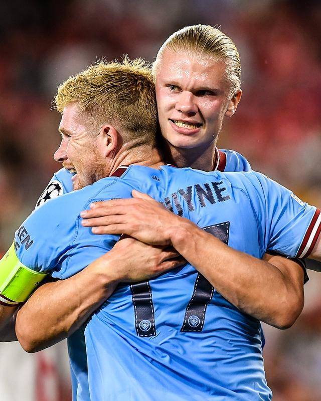 马克西：梅西就是足球史上的里程碑；格策那一脚依然难以释怀（马克西直言：梅西堪称足坛里程碑；对格策那一脚仍难释怀）