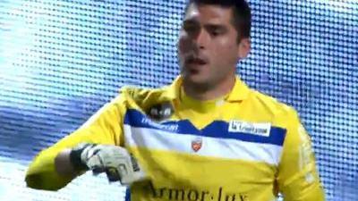 记者：尤文、国米等意甲俱乐部考察热那亚中场马利诺夫斯基（记者称尤文、国米等多支意甲球队正在考察热那亚中场马利诺夫斯基）