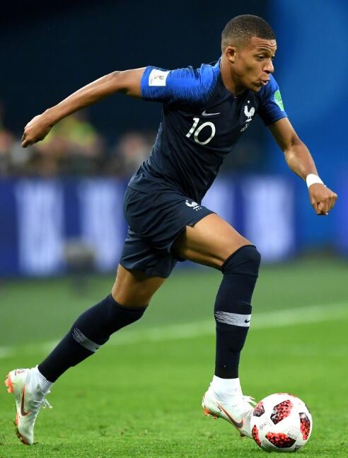 坎比亚索：我经常看枪手比赛；“三维球员”的说法是在表扬我（坎比亚索：常看阿森纳比赛，“三维球员”是对我的肯定）