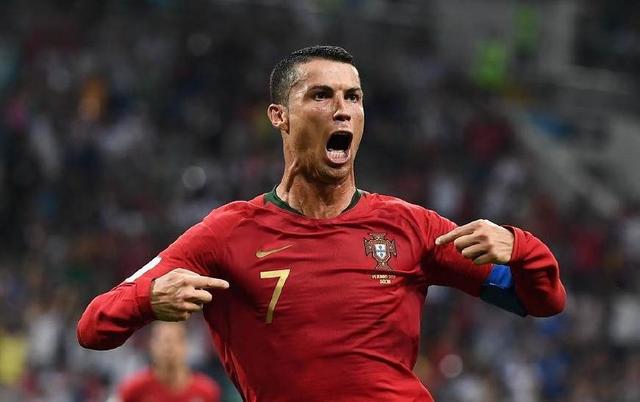 西主帅：亚马尔和卡瓦哈尔迫不及待想拥抱，放弃球员让我痛苦（西班牙主帅：亚马尔与卡瓦哈尔恨不得马上相拥，淘汰球员令我煎熬）