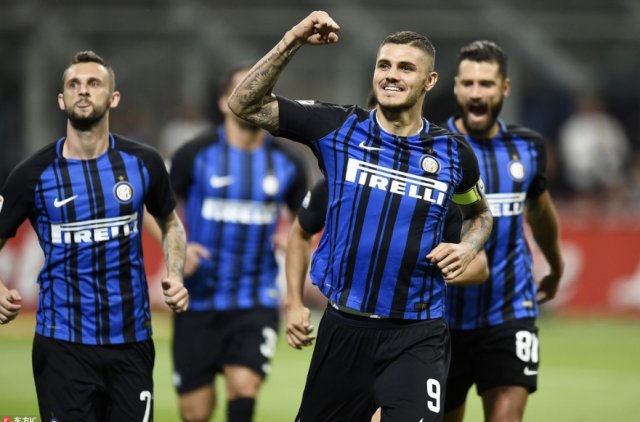 哈维-西蒙斯在切尔西官宣哈托评论区留言：我宝❤️（哈维-西蒙斯现身切尔西哈托官宣帖：留言“我宝”❤️）